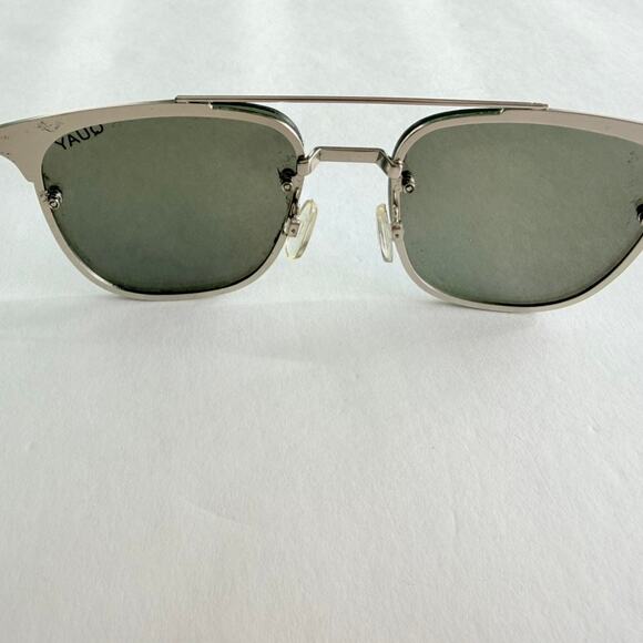 QUAY Private Eyes Silver/Violet Mirror Sunglasses Large Unisex main image 7